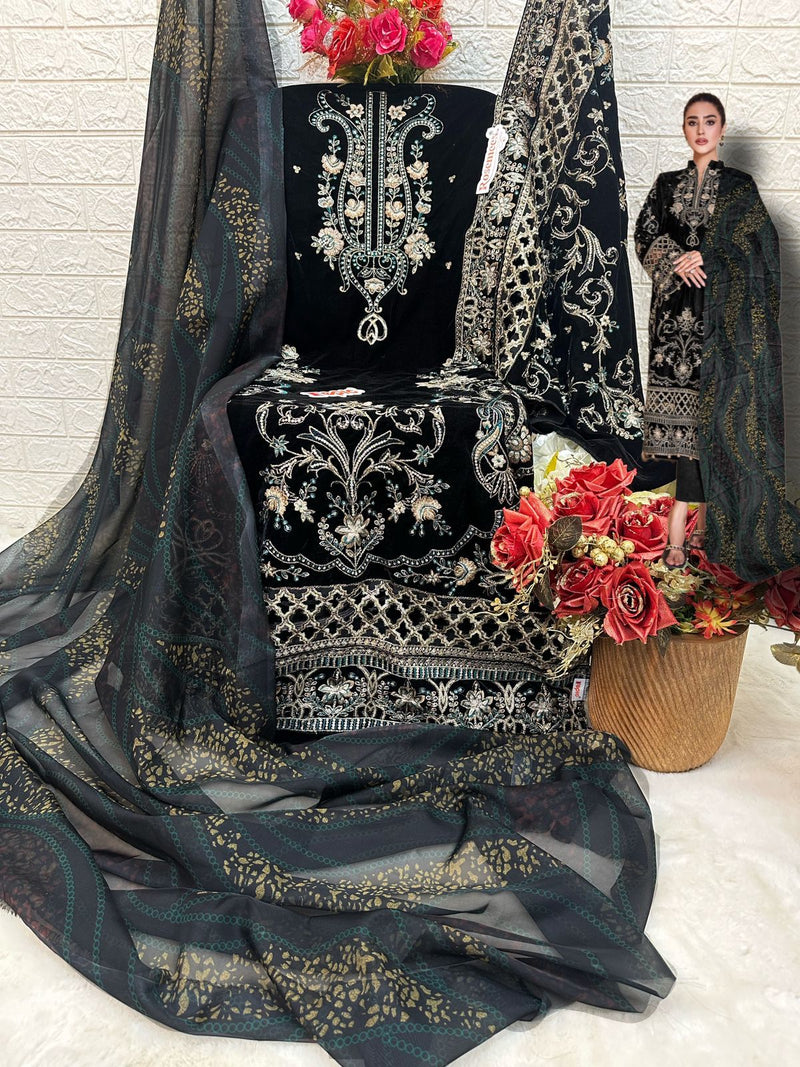 Fepic Suits V 17024 Velvet Embrodiered Designer Pakistani Suit