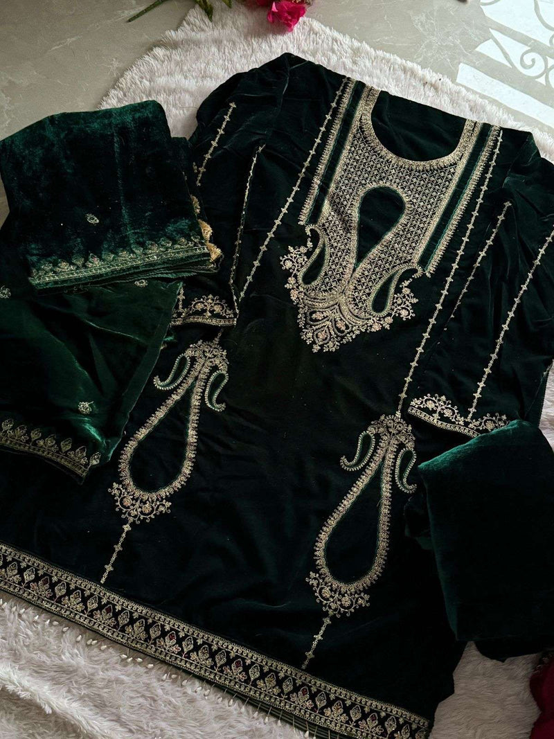 Ziaaz Designs 727 Pure Velvet Beautiful Embroidery Work Pakistani Suit