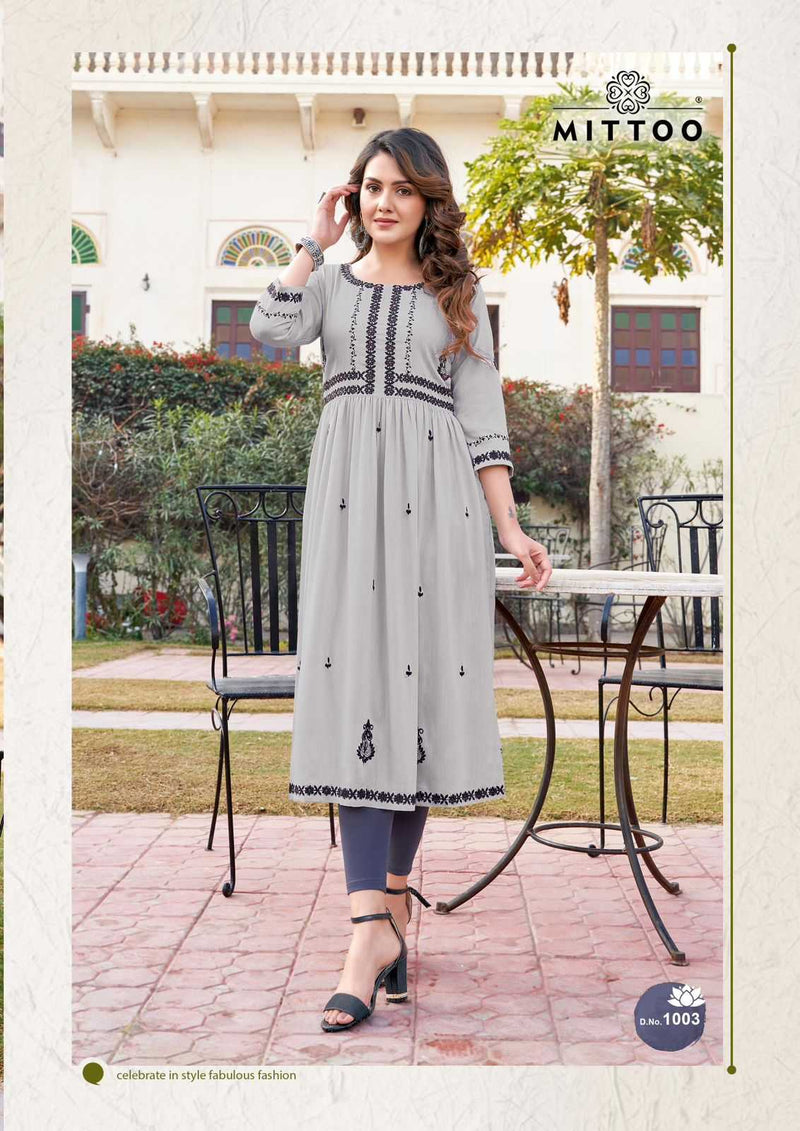 Mittoo Paaneri Rayon Slub Embroidery & Handwork Casual Wear Kurti