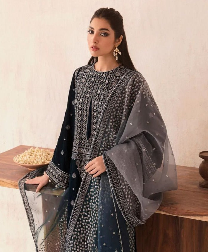 Shree Fabs Jazmin Collection Velvet With Beautiful Embroidery Work Stylish Designer Festive Wear Fancy Salwar Kameez